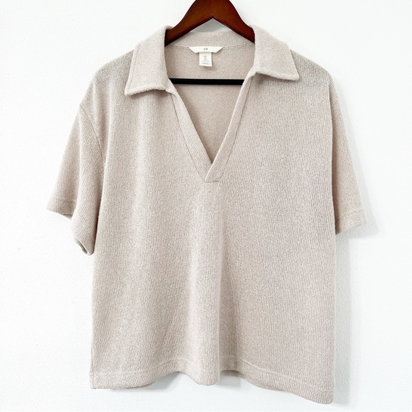 H&M Tops - H&M Short Sleeve Knit Polo Top in Light Beige